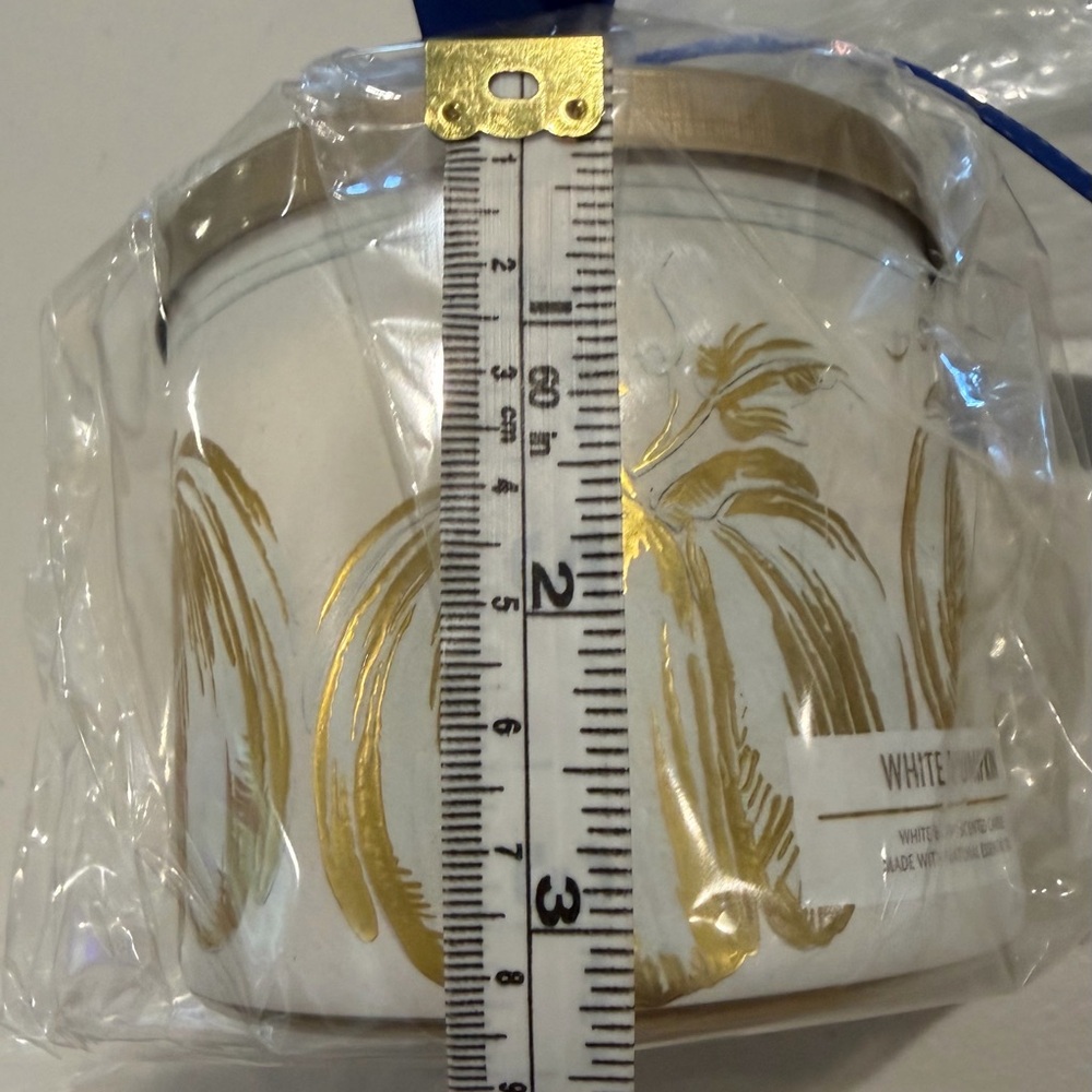 White Pumpkin Scented Candle 3-Wick B&BW NEW - Picture 6 of 6